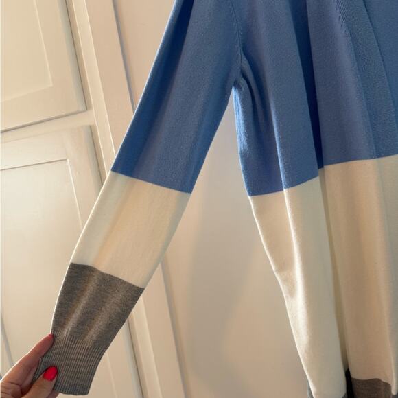 Women’s duster Size M Blue, cream, grey color blocking duster cardigan. - Picture 5 of 5